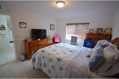 1270 SE 27th St #101, Homestead, FL 33035 - Photo 11