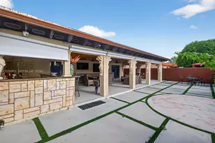 2431 SW 127th Ave, Miami, FL 33175 - Photo 9