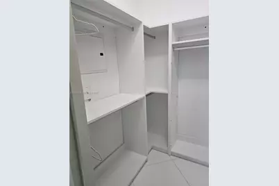 335 S Biscayne Blvd #907, Miami, FL 33131 - Photo 15