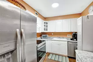 10101 E Bay Harbor Dr, Bay Harbor Islands, FL 33154 - Photo 5
