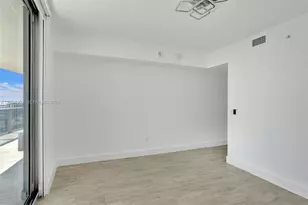 488 NE 18th St, Miami, FL 33132 - Photo 27