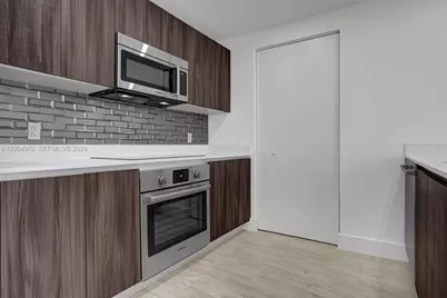 488 NE 18th St #4510, Miami, FL 33132 - Photo 5