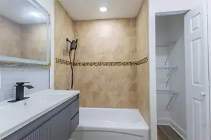 30 NW 159th St, Miami, FL 33169 - Photo 25