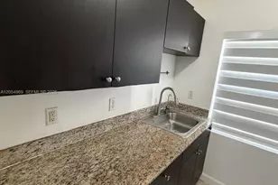 412 SW 10th Ave, Miami, FL 33130 - Photo 7