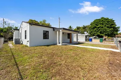 1060 NW 35th Ct #1060, Miami, FL 33125 - Photo 1