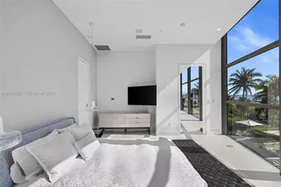 5875 Collins Ave #401, Miami Beach, FL 33140 - Photo 11