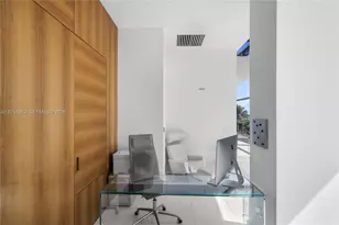 5875 Collins Ave, Miami Beach, FL 33140 - Photo 7