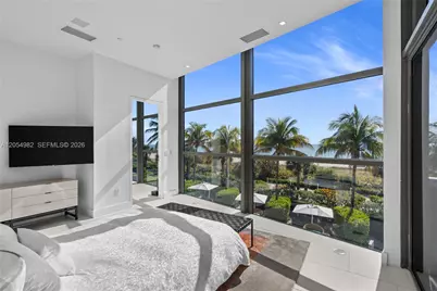 5875 Collins Ave #401, Miami Beach, FL 33140 - Photo 11
