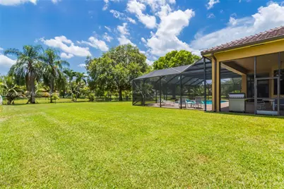 13860 SW 40th St, Davie, FL 33330 - Photo 37