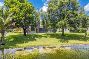 13860 SW 40th St, Davie, FL 33330 - Photo 43