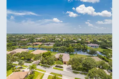 13860 SW 40th St, Davie, FL 33330 - Photo 51