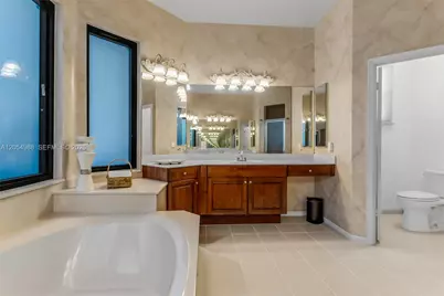 13860 SW 40th St, Davie, FL 33330 - Photo 21