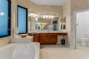 13860 SW 40th St, Davie, FL 33330 - Photo 21