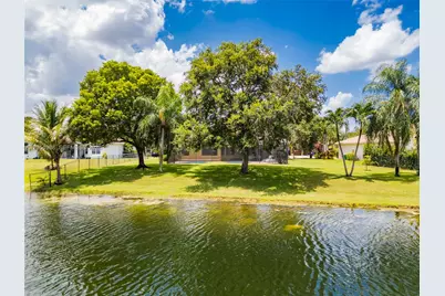 13860 SW 40th St, Davie, FL 33330 - Photo 41