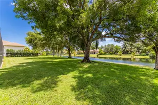 13860 SW 40th St, Davie, FL 33330 - Photo 35