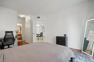 5085 NW 7th St, Miami, FL 33126 - Photo 25