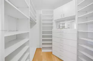 21150 Point Pl, Aventura, FL 33180 - Photo 29