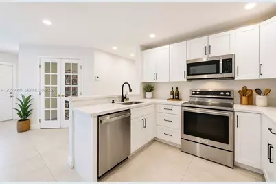 4952 SW 32nd Ave #140, Dania Beach, FL 33312 - Photo 9