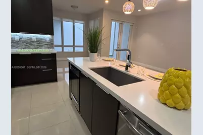 6440 NW 103rd Psge #6440, Doral, FL 33178 - Photo 13