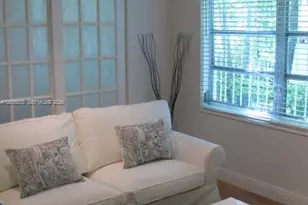 1525 Meridian Ave, Miami Beach, FL 33139 - Photo 3