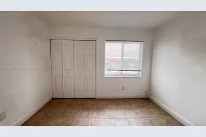 984 W 40th St #2, Hialeah, FL 33012 - Photo 39