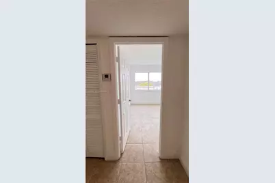 984 W 40th St #2, Hialeah, FL 33012 - Photo 27