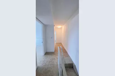 984 W 40th St #2, Hialeah, FL 33012 - Photo 23