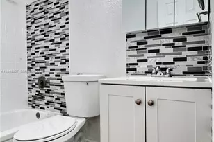 984 W 40th St, Hialeah, FL 33012 - Photo 43