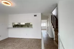 984 W 40th St, Hialeah, FL 33012 - Photo 13