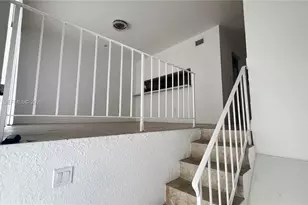 984 W 40th St, Hialeah, FL 33012 - Photo 5