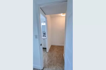 984 W 40th St #2, Hialeah, FL 33012 - Photo 31