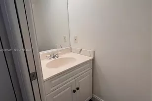 2762 S University Dr, Davie, FL 33328 - Photo 11