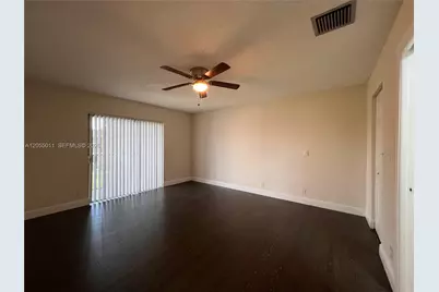 2762 S University Dr #9D, Davie, FL 33328 - Photo 3