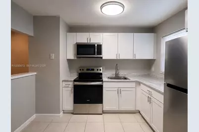 3930 Crystal Lake Dr #208, Deerfield Beach, FL 33064 - Photo 3