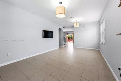 3424 NE 1st St, Homestead, FL 33033 - Photo 3