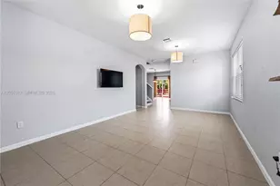 3424 NE 1st St, Homestead, FL 33033 - Photo 3