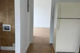 4152 SW 13th St, Miami, FL 33134 - Photo 5
