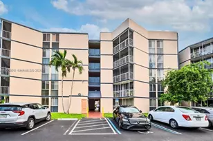 7165 NW 186th St, Hialeah, FL 33015 - Photo 3