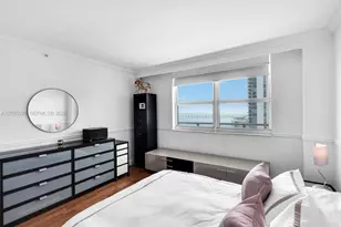 1155 Brickell Bay Dr, Miami, FL 33131 - Photo 11