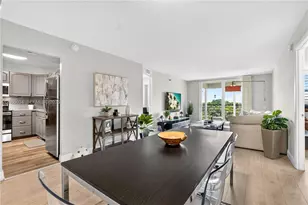 900 St Charles Pl, Pembroke Pines, FL 33026 - Photo 11