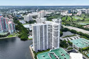 3530 Mystic Pointe Dr, Aventura, FL 33180 - Photo 45
