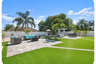 466 SW Prado Ave, Port Saint Lucie, FL 34983 - Photo 17