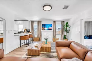 426 NE 26th St, Miami, FL 33137 - Photo 3