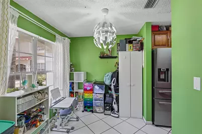 115 NW 108th Ave, Pembroke Pines, FL 33026 - Photo 13
