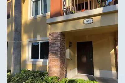 985 NE 33rd Ter #104, Homestead, FL 33033 - Photo 3