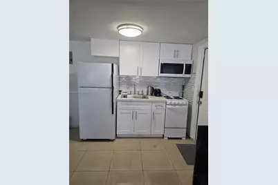 5712 Hollywood Blvd #1, Hollywood, FL 33021 - Photo 1