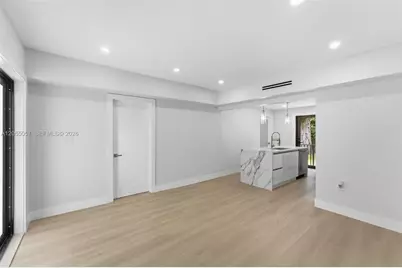 2315 NW 97th St, Miami, FL 33147 - Photo 13
