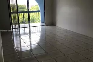 9440 Fontainebleau Blvd, Miami, FL 33172 - Photo 3