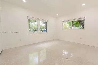 580 University Dr #2, Coral Gables, FL 33134 - Photo 11
