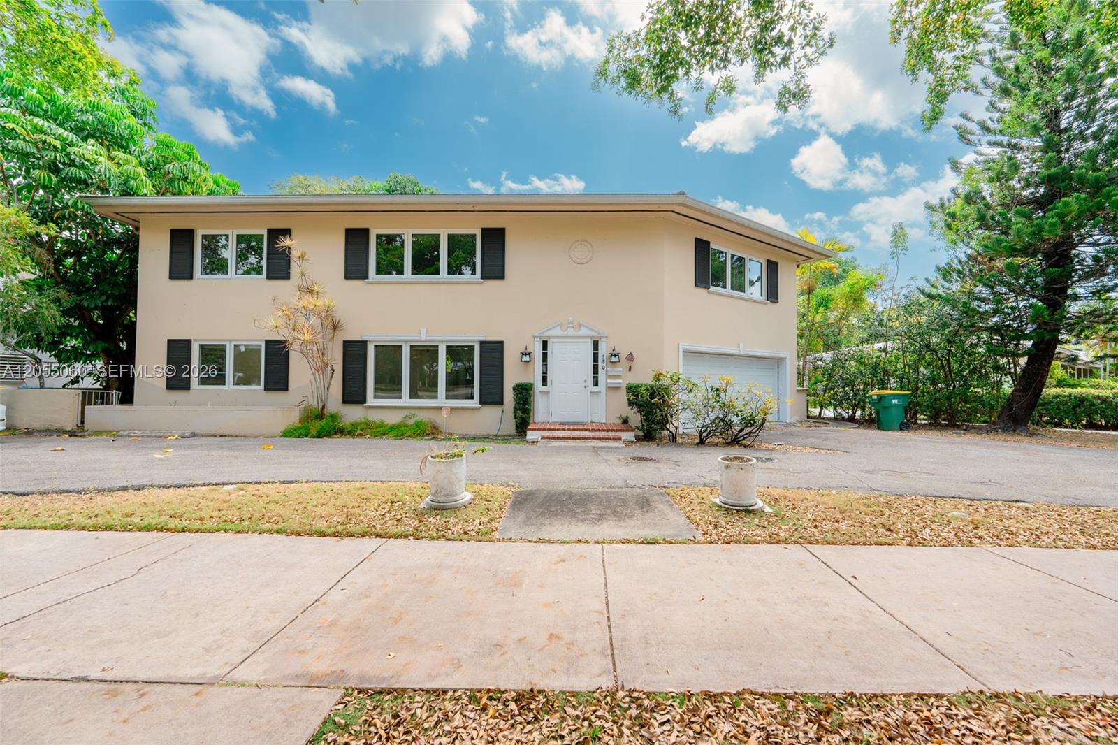 580 University Dr #2 - 580 University Dr #2, Coral Gables, FL 33134 Luxury Property | Jose Angel Pina